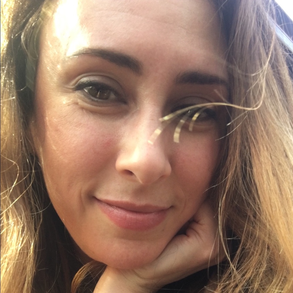 Meet your Posher, Christina
